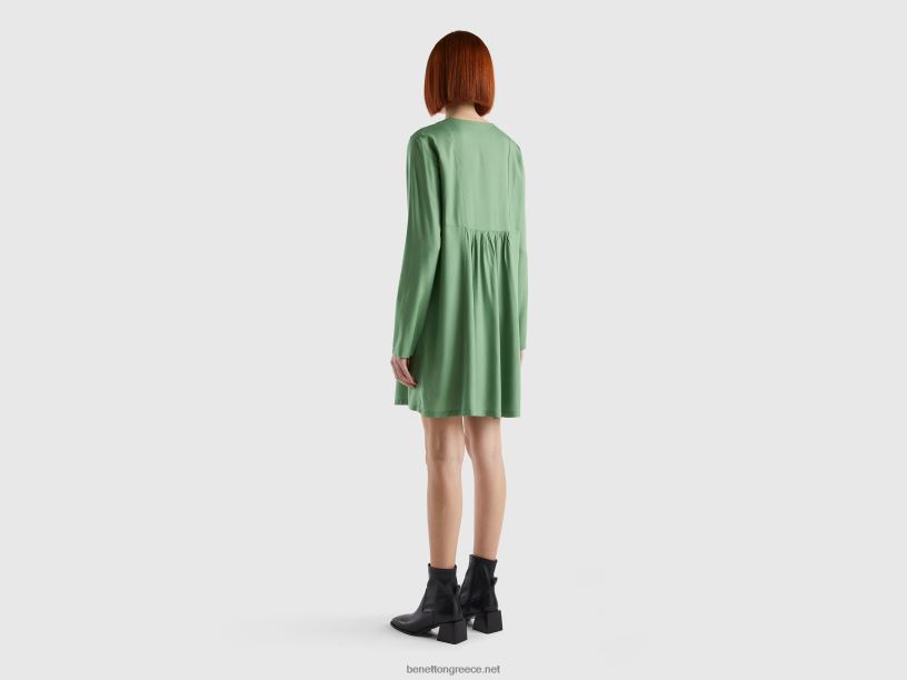 κοντό φόρεμα από βισκόζη J8TLD4018 Benetton γυναίκες πράσινος
