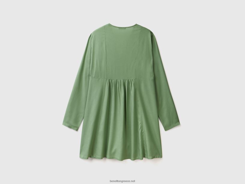 κοντό φόρεμα από βισκόζη J8TLD534 Benetton γυναίκες πράσινος