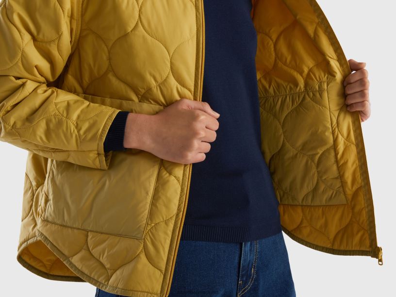 μπουφάν με επένδυση από ανακυκλωμένη βάτα J8TLD3711 Benetton γυναίκες μουστάρδα