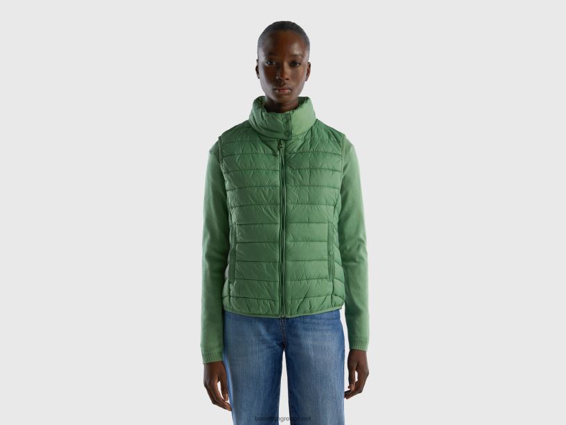 αμάνικο puffer jacket με ανακυκλωμένη βάτα J8TLD3755 Benetton γυναίκες πράσινος