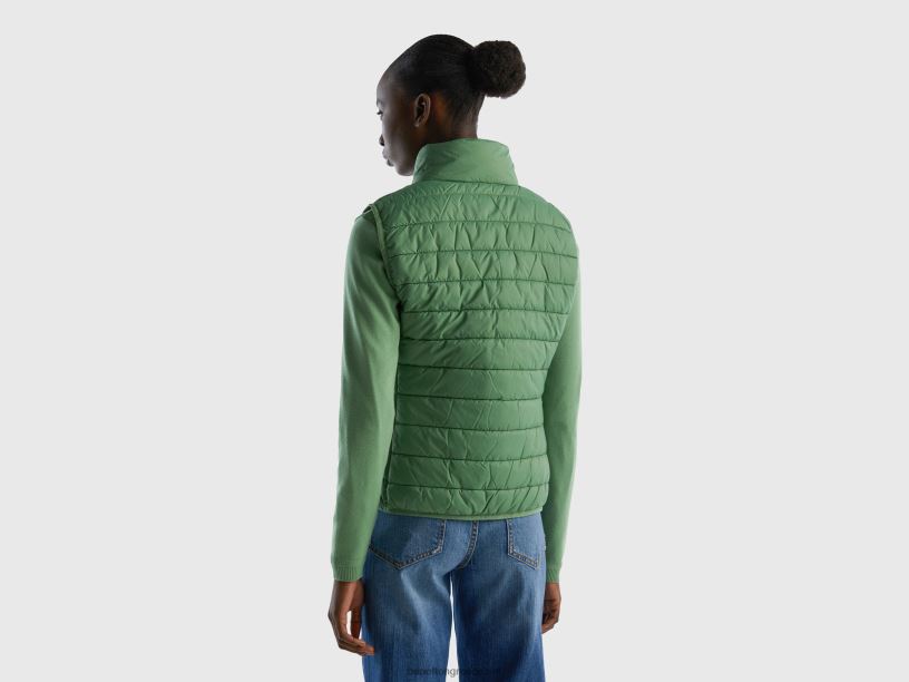 αμάνικο puffer jacket με ανακυκλωμένη βάτα J8TLD3755 Benetton γυναίκες πράσινος