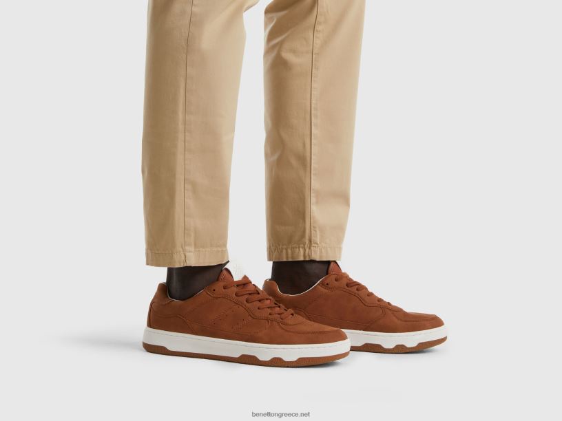 καφέ αθλητικά παπούτσια με χαμηλό τοπ J8TLD1567 Benetton άνδρες καφέ