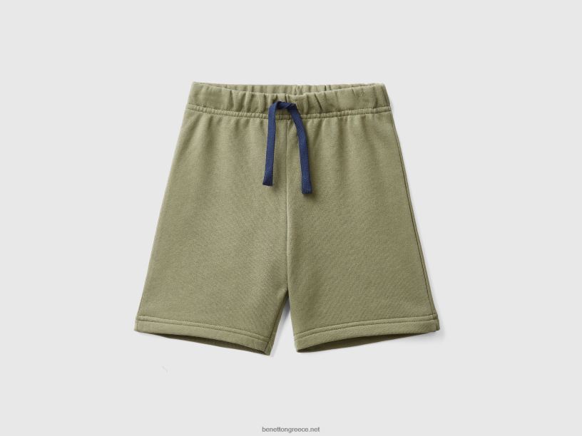 βερμούδες από 100% οργανικό βαμβάκι J8TLD2324 Benetton παιδιά στρατιωτικό πράσινο