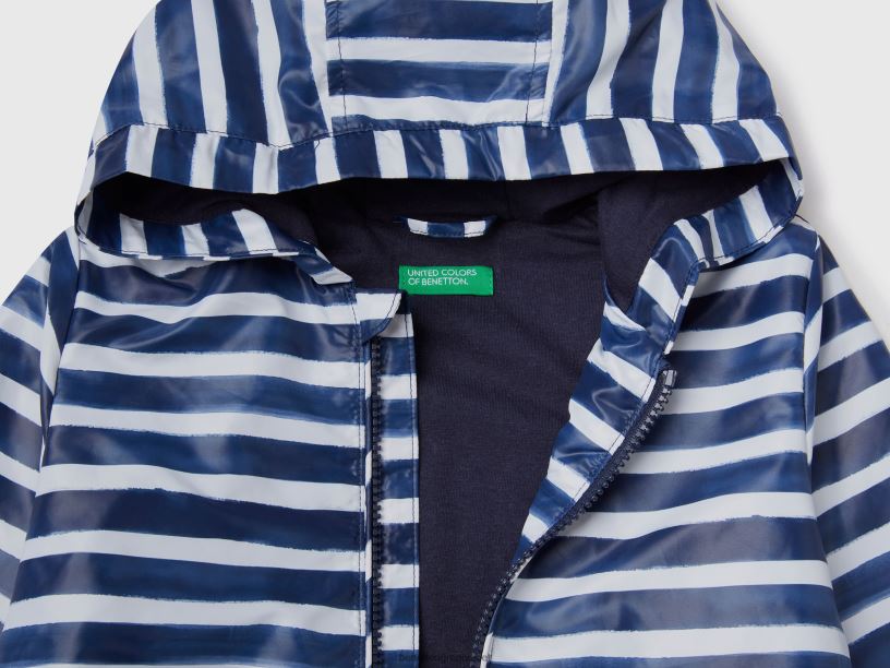 ελαφρύ μπουφάν με κουκούλα J8TLD5019 Benetton παιδιά μπλε