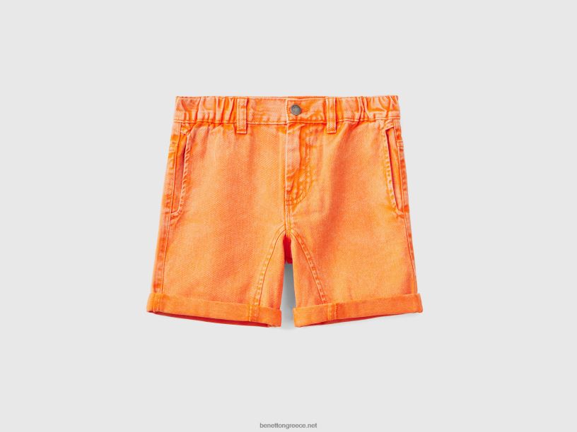 Σορτς με τέσσερις τσέπες από 100% βαμβάκι J8TLD4925 Benetton παιδιά νέον πορτοκαλί