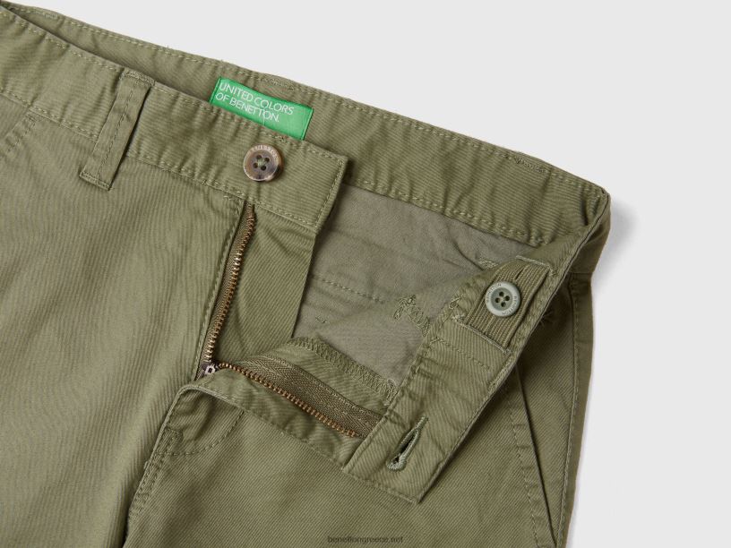 slim fit chinos από ελαστικό βαμβάκι J8TLD1976 Benetton παιδιά στρατιωτικό πράσινο